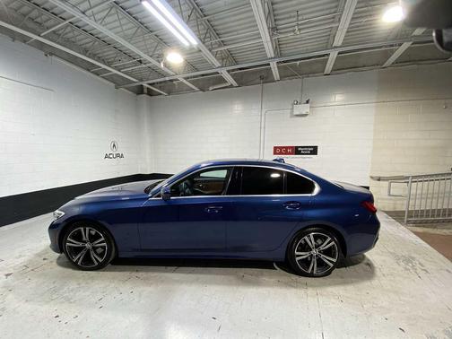 2022 BMW 330 i xDrive