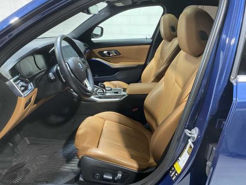 2022 BMW 330 i xDrive