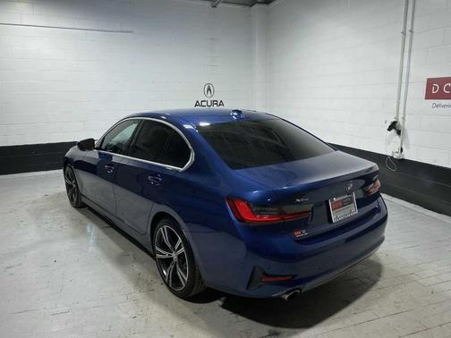 2022 BMW 330 i xDrive