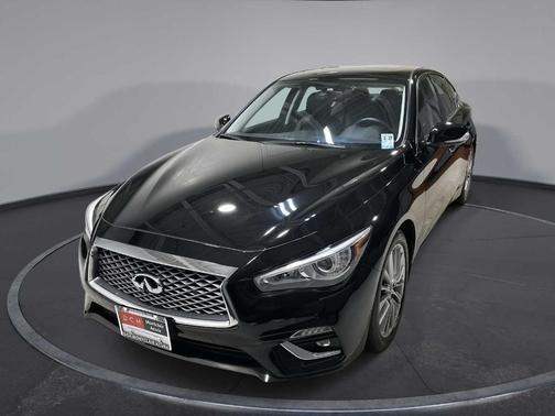 2022 INFINITI Q50 LUXE