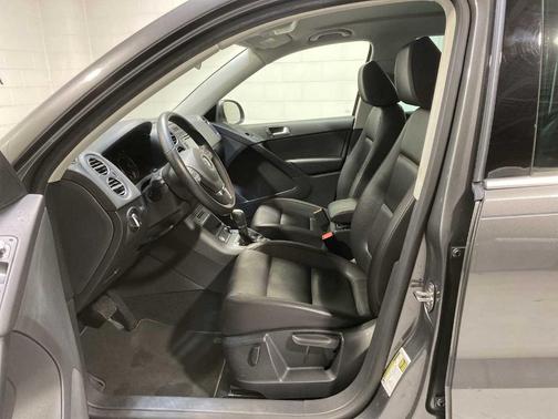 2014 Volkswagen Tiguan Auto S