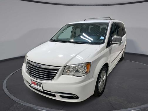 2016 Chrysler Town & Country Touring-L