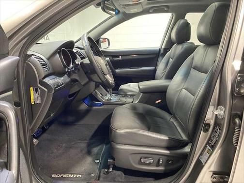 2011 Kia Sorento SX