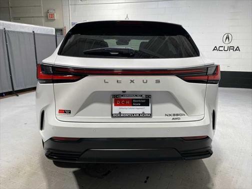 2022 Lexus NX 350h Premium