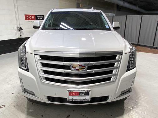 2018 Cadillac Escalade Luxury