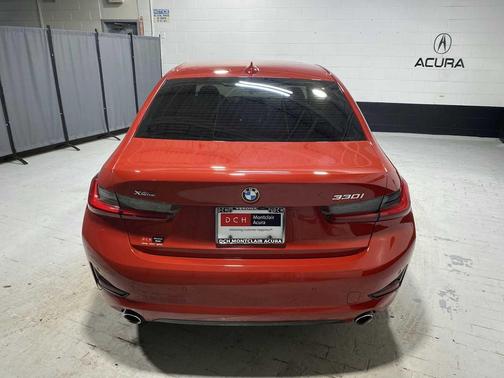 2022 BMW 330 i xDrive