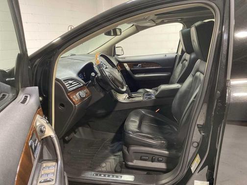 2013 Lincoln MKX Base