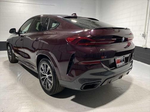 2022 BMW X6 M50i
