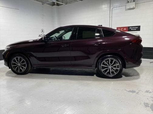 2022 BMW X6 M50i