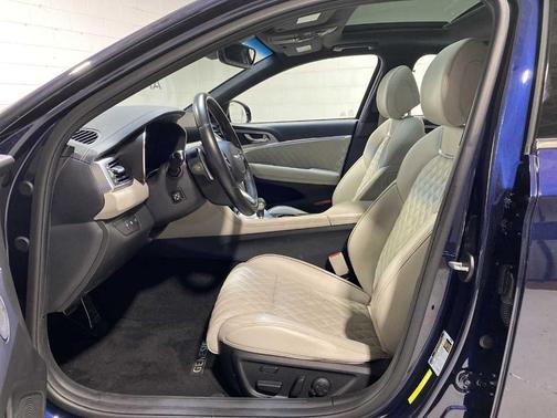 2023 Genesis G70 3.3T