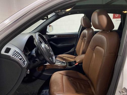 2012 Audi Q5 2.0T Premium Plus