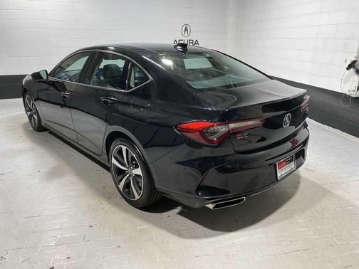 2025 Acura TLX Technology