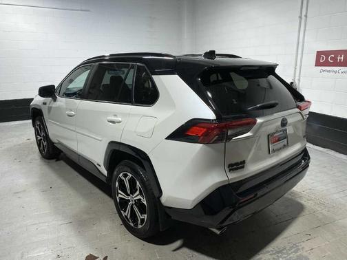 Blizzard Pearl / Midnight Black Metallic 2022 Toyota RAV4 Prime XSE