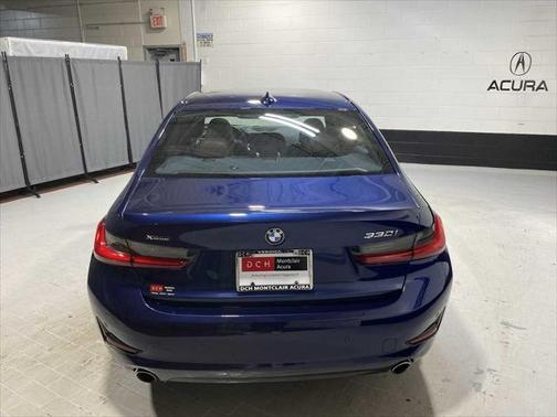 2019 BMW 330 i xDrive