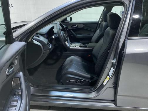 Liquid Carbon Metallic 2025 Acura TLX Technology