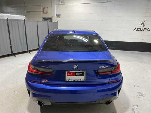 2022 BMW 330 i xDrive