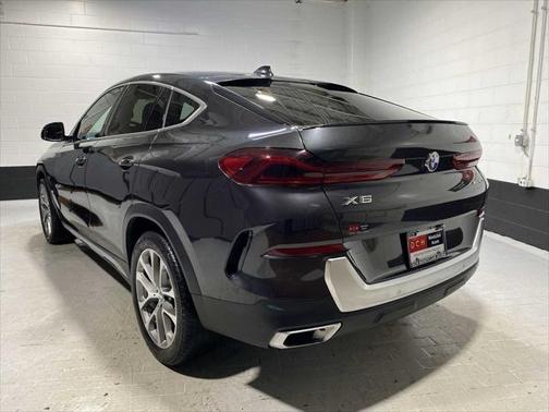 2022 BMW X6 xDrive40i