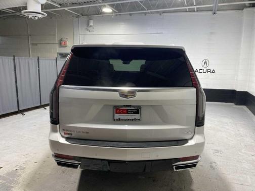 2022 Cadillac Escalade ESV Premium Luxury