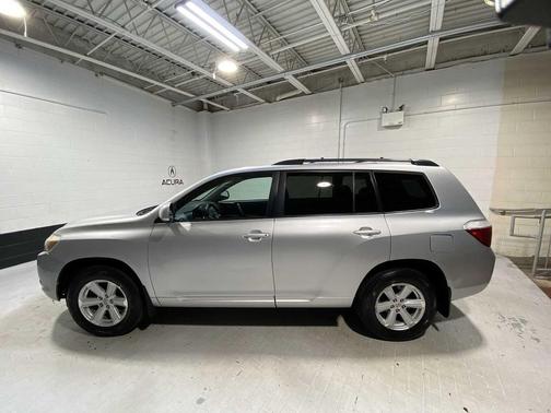 2010 Toyota Highlander SE