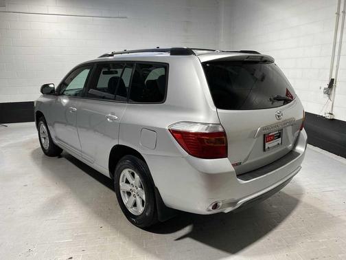 2010 Toyota Highlander SE