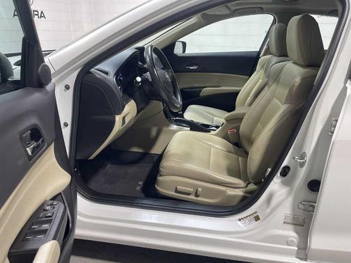 Bellanova White Pearl 2018 Acura ILX