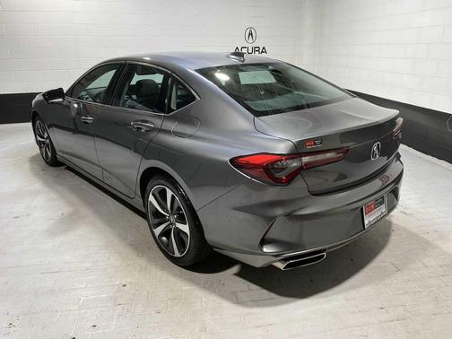 2025 Acura TLX Technology