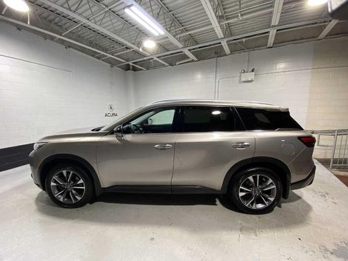 2022 INFINITI QX60 Luxe