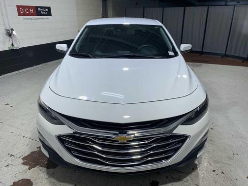 Summit White 2024 Chevrolet Malibu LT