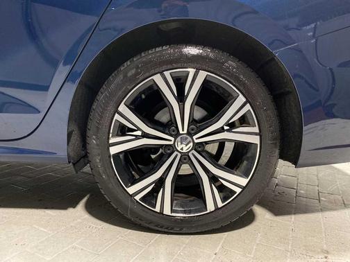 2021 Volkswagen Passat 2.0T SE