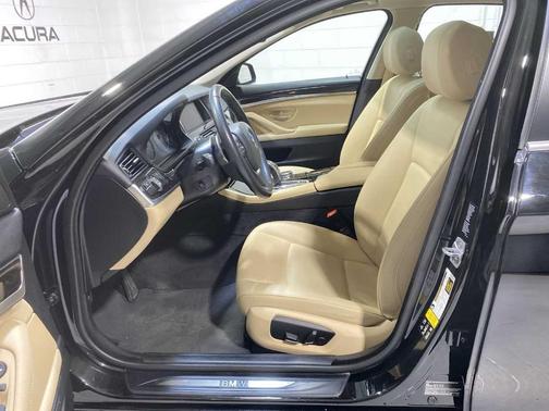 2016 BMW 528 i xDrive