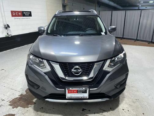Gun Metallic 2017 Nissan Rogue SV