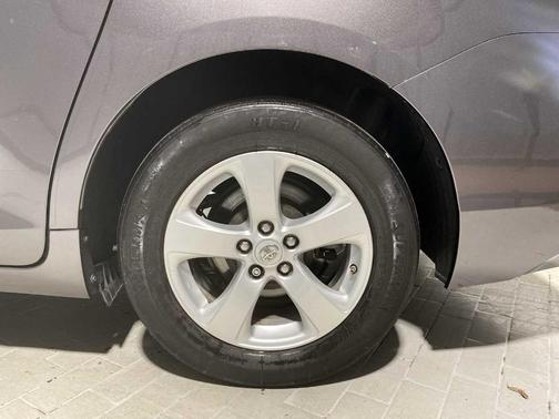 2015 Toyota Sienna LE
