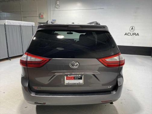 2015 Toyota Sienna LE