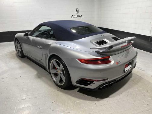 2017 Porsche 911 Turbo