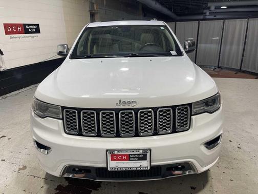 Bright White Clearcoat 2017 Jeep Grand Cherokee Overland