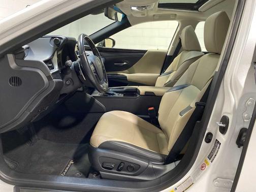 2019 Lexus ES 300h ES 300h