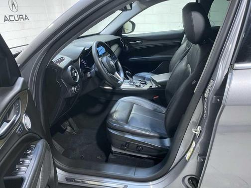 Stromboli Gray Metallic 2019 Alfa Romeo Stelvio Ti