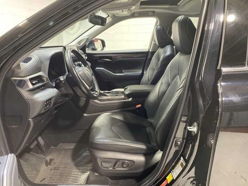 2023 Toyota Highlander Hybrid Limited