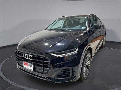 2020 Audi Q8 Premium