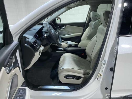 Platinum White Pearl 2025 Acura RDX Advance Package