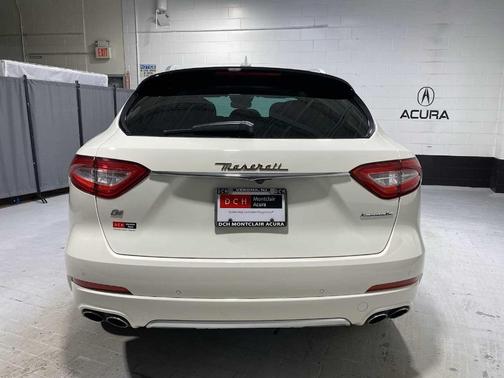 2018 Maserati Levante GranLusso