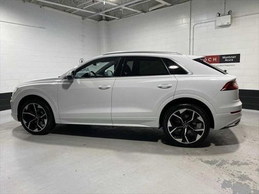 2019 Audi Q8 Premium
