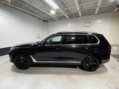 2022 BMW X7 xDrive40i