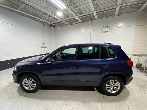Blue 2012 Volkswagen Tiguan