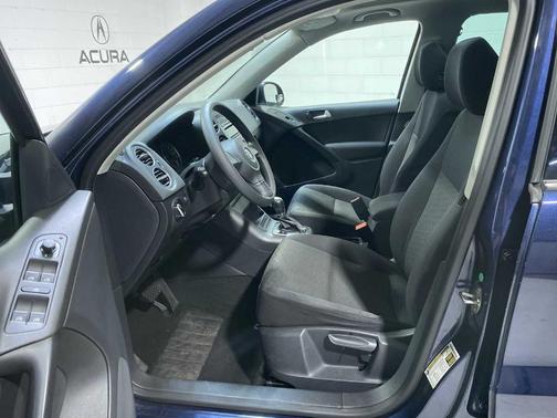 Blue 2012 Volkswagen Tiguan