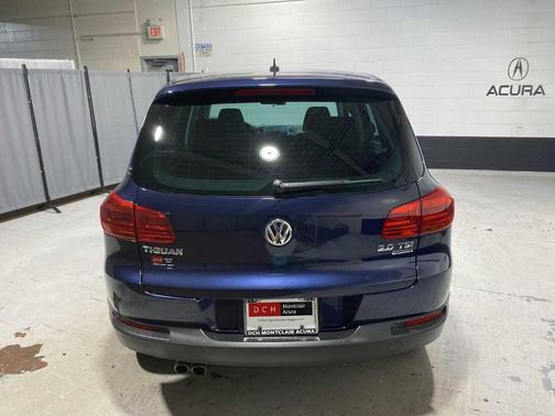 Blue 2012 Volkswagen Tiguan