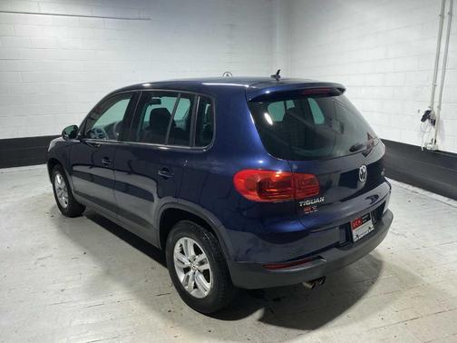 Blue 2012 Volkswagen Tiguan