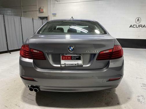2016 BMW 528 i xDrive