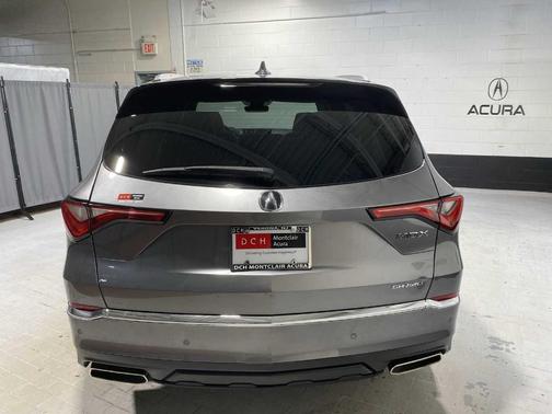 2023 Acura MDX Advance