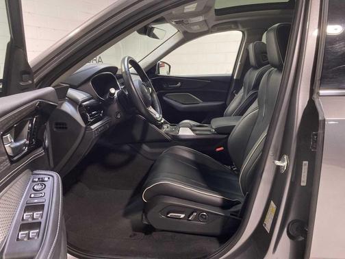 2023 Acura MDX Advance